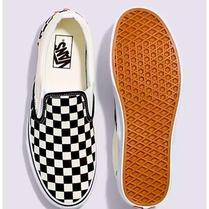 Vans Classic slip-on checkerboard sneaker gently used